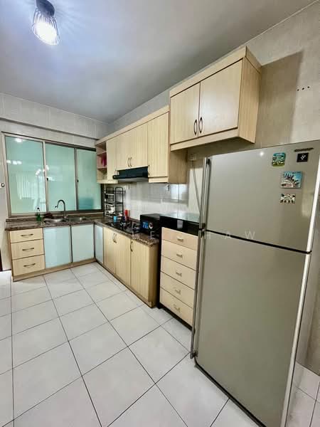 Apartment for Rent at Molek Pine 1 - Shirley Haw - Kitchen - PropertyGuru.com.my