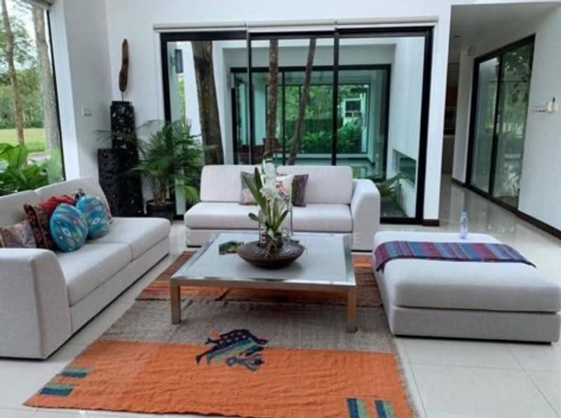 Bungalow House for Sale in Leisure Farm (Gelang Patah) - Kate Tee - Living Room - PropertyGuru.com.my