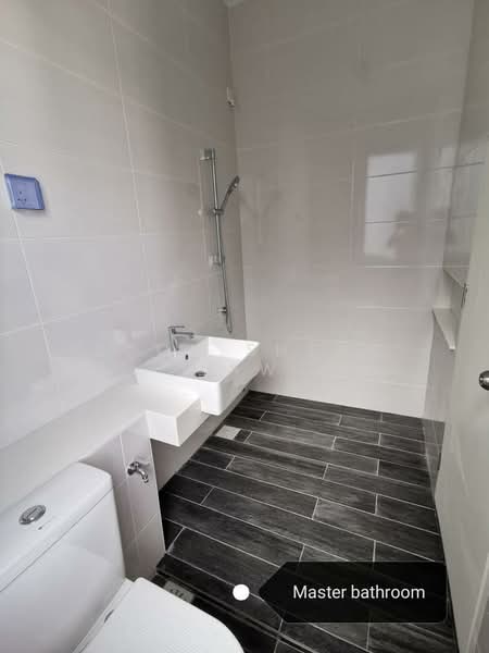 2-storey Terraced House for Sale in Beranang (Selangor) - Soon Sheng Law - Bathroom - PropertyGuru.com.my