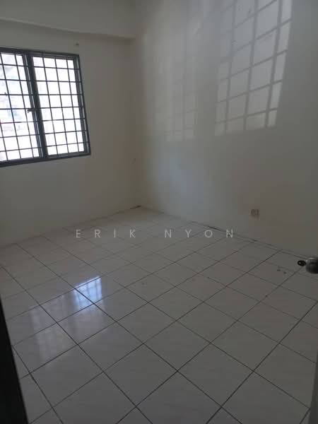 Pangsapuri untuk Dijual di Taman Cheras Awana Apartment - Erik Nyon - Interior - PropertyGuru.com.my