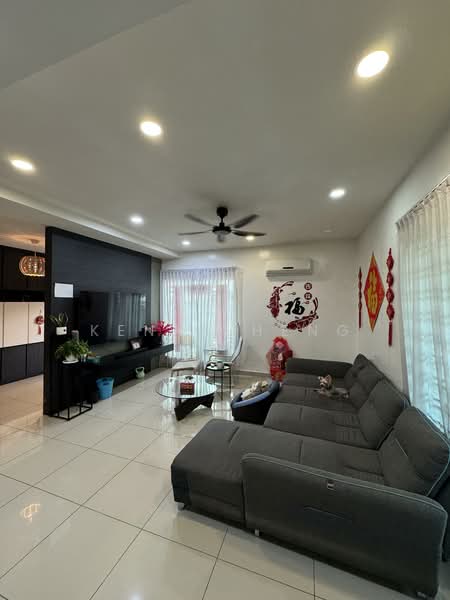 Rumah Teres 2 Tingkat untuk Dijual di Indahpura Diamond (Kulai) - Kenny Heng - Living Room - PropertyGuru.com.my
