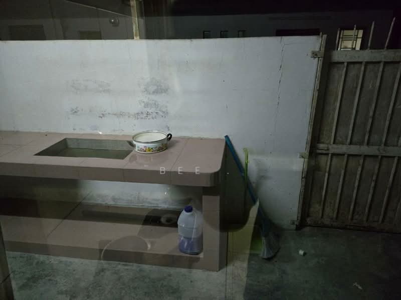 Rumah Teres 1 Tingkat untuk Disewa di Taman Saujana Permai (Bukit Katil) - Bee . - Exterior - PropertyGuru.com.my