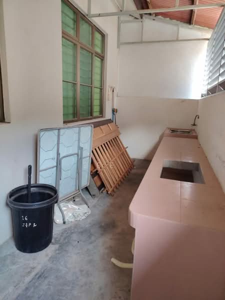 1-storey Terraced House for Rent in Taman Saujana Permai (Bukit Katil) - Bee . - Interior - PropertyGuru.com.my