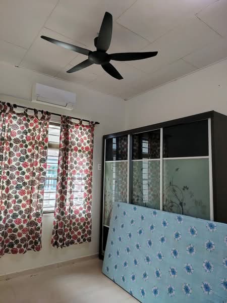 1-storey Terraced House for Rent in Taman Saujana Permai (Bukit Katil) - Bee . - Bedroom - PropertyGuru.com.my