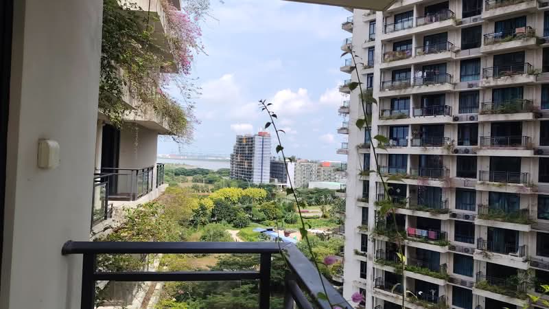 Pangsapuri untuk Disewa di Regalia Park @ Forest City - Lily Law - Balcony - PropertyGuru.com.my