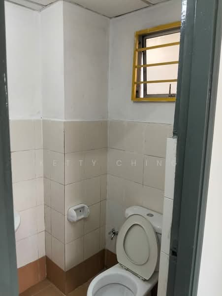 Kondominium untuk Disewa di Magna Ville - Ketty Ching - Bathroom - PropertyGuru.com.my