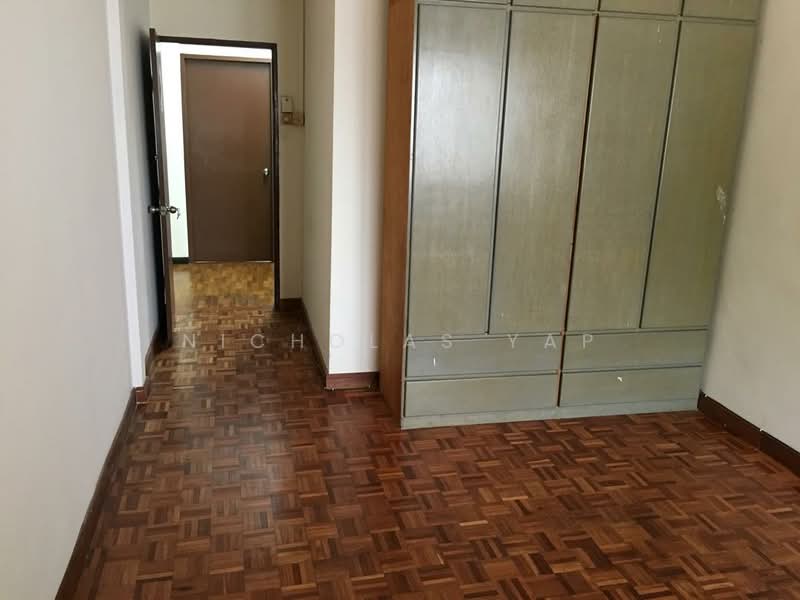 2-storey Terraced House for Sale in Seri Kembangan (Selangor) - Nicholas Yap - Corridor - PropertyGuru.com.my