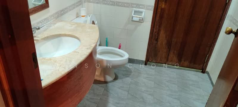 Kondominium untuk Dijual di Bellisa Court - Winson Chong - Bathroom - PropertyGuru.com.my