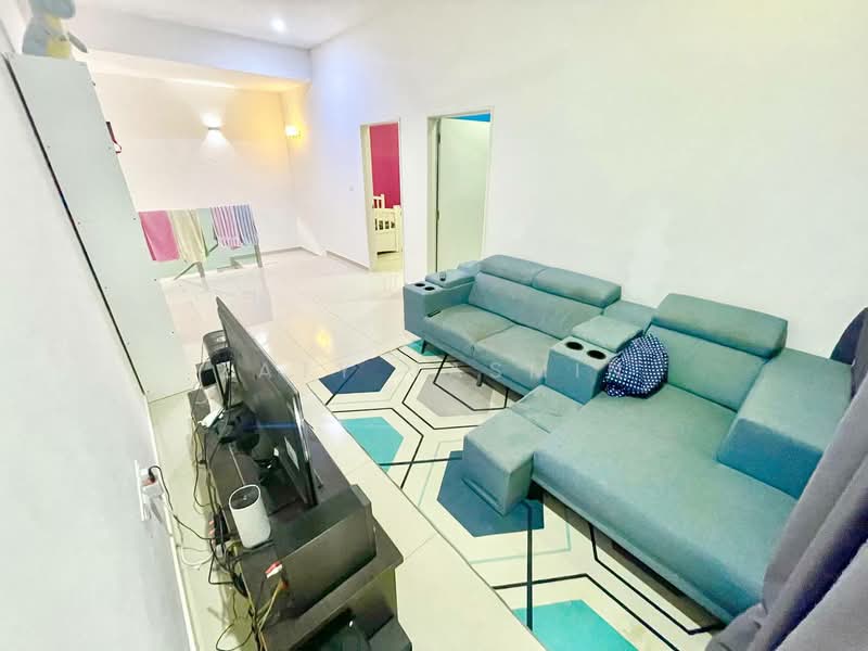 2-storey Terraced House for Sale in Bandar Sri Sendayan (Negeri Sembilan) - Zaty Jasmin - Living Room - PropertyGuru.com.my