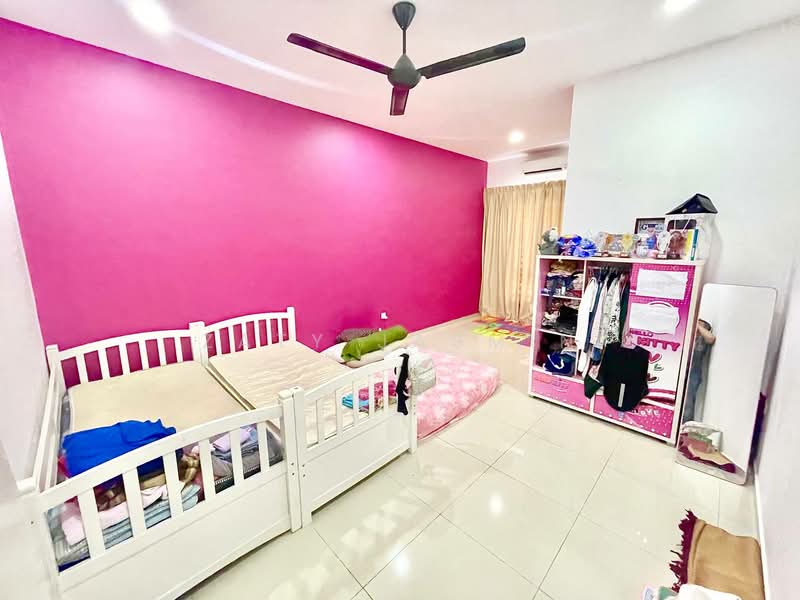 2-storey Terraced House for Sale in Bandar Sri Sendayan (Negeri Sembilan) - Zaty Jasmin - Bedroom - PropertyGuru.com.my