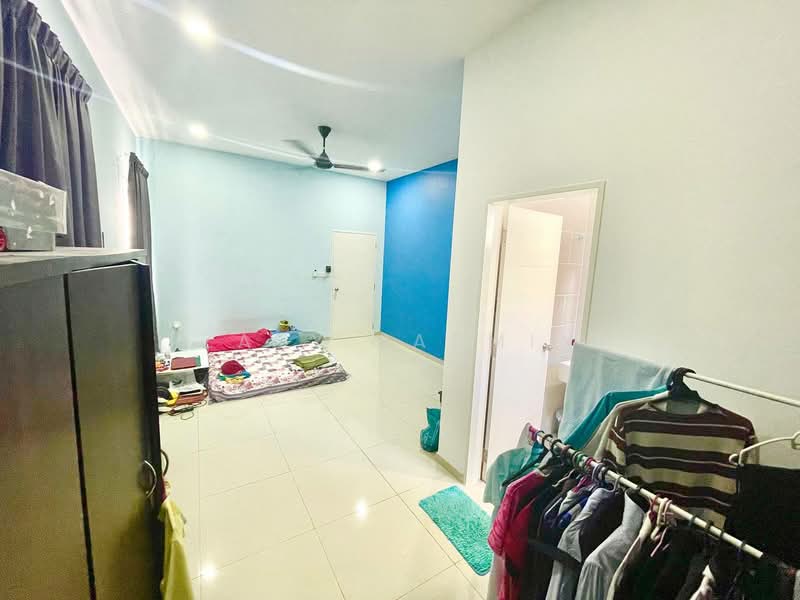 2-storey Terraced House for Sale in Bandar Sri Sendayan (Negeri Sembilan) - Zaty Jasmin - Bedroom - PropertyGuru.com.my