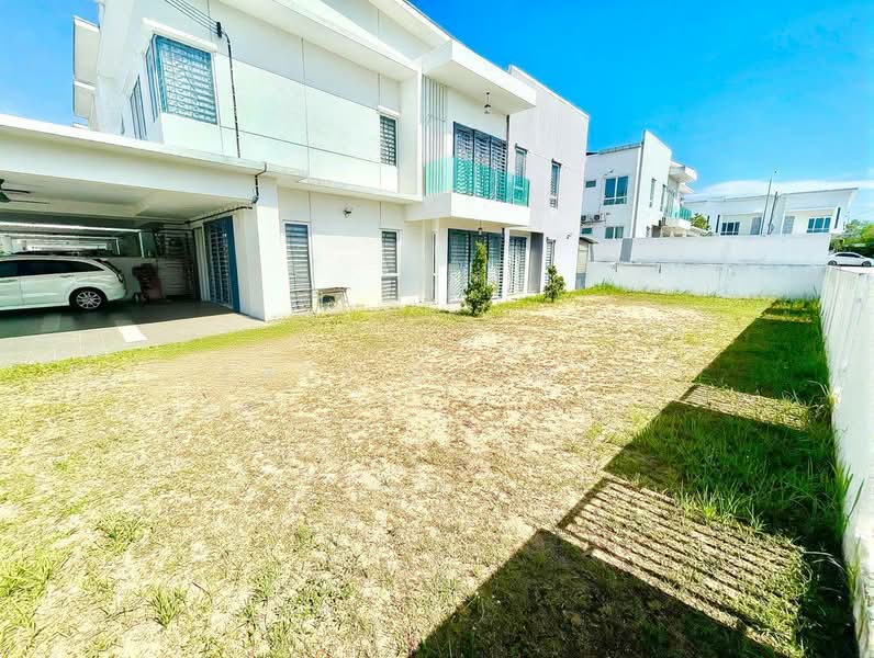 2-storey Terraced House for Sale in Bandar Sri Sendayan (Negeri Sembilan) - Zaty Jasmin - Exterior - PropertyGuru.com.my
