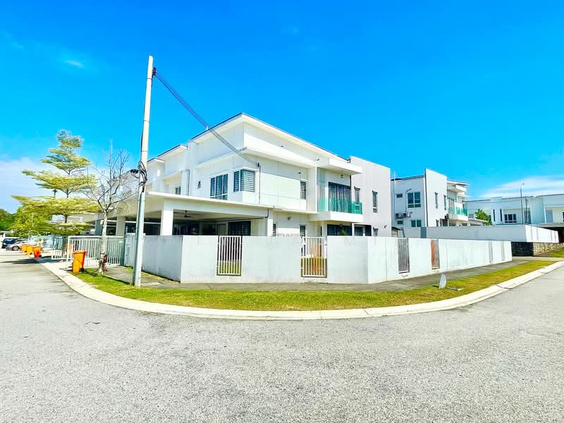 2-storey Terraced House for Sale in Bandar Sri Sendayan (Negeri Sembilan) - Zaty Jasmin - Exterior - PropertyGuru.com.my