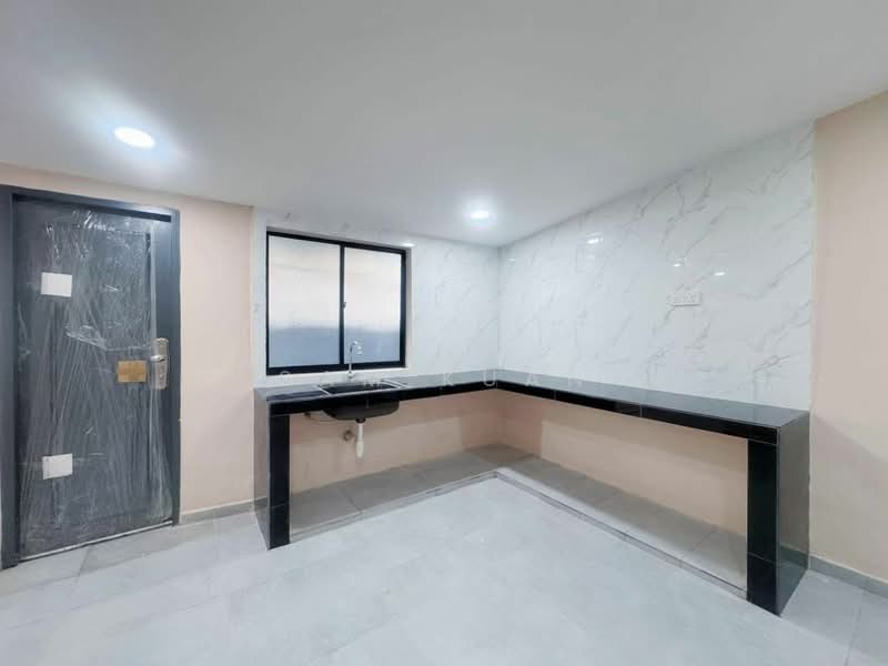 1-storey Terraced House for Sale in Taman Sri Skudai (Skudai) - Sam Kuan - Kitchen - PropertyGuru.com.my