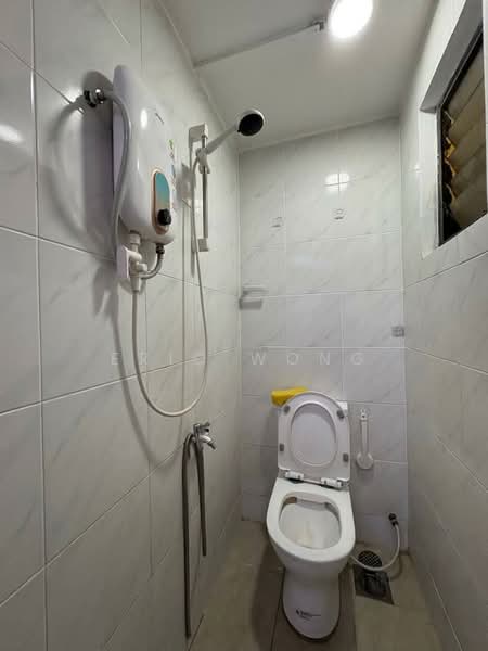 1-storey Terraced House for Rent in Taman Abad (Johor Bahru) - Eric Wong - Bathroom - PropertyGuru.com.my