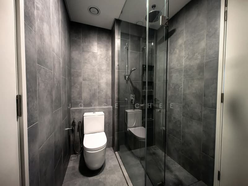 Servis Apartment untuk Disewa di Ativo Suites @ Damansara Avenue - Joyce Chee - Bathroom - PropertyGuru.com.my