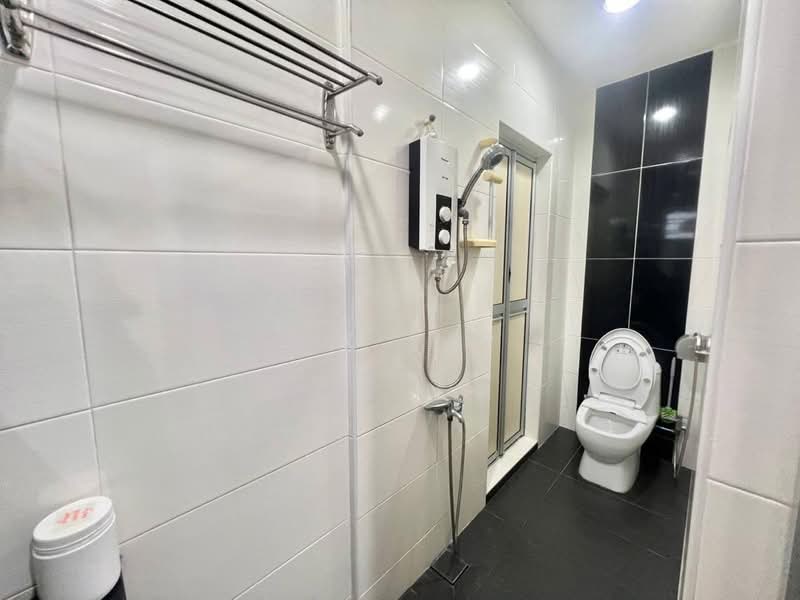 2-storey Terraced House for Sale in Taman Sentosa (Johor Bahru) - Liz Yap - Bathroom - PropertyGuru.com.my