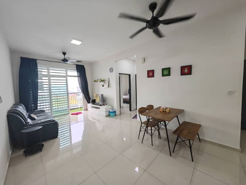 Pangsapuri untuk Dijual di Residensi Kampung Paloh (PR1MA @ Kampung Paloh) - Lee Muzi - Living Room - PropertyGuru.com.my
