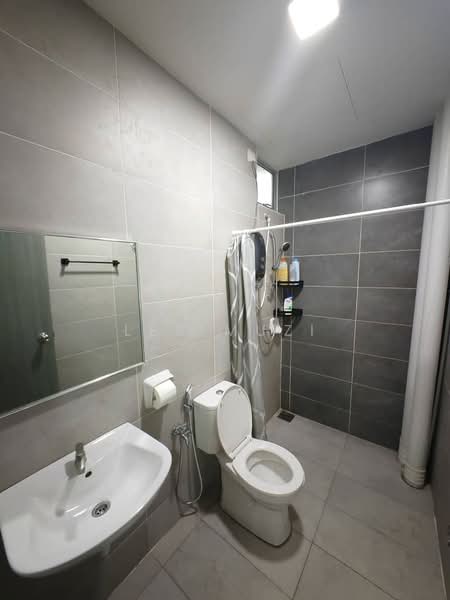 Pangsapuri untuk Dijual di Residensi Kampung Paloh (PR1MA @ Kampung Paloh) - Lee Muzi - Bathroom - PropertyGuru.com.my
