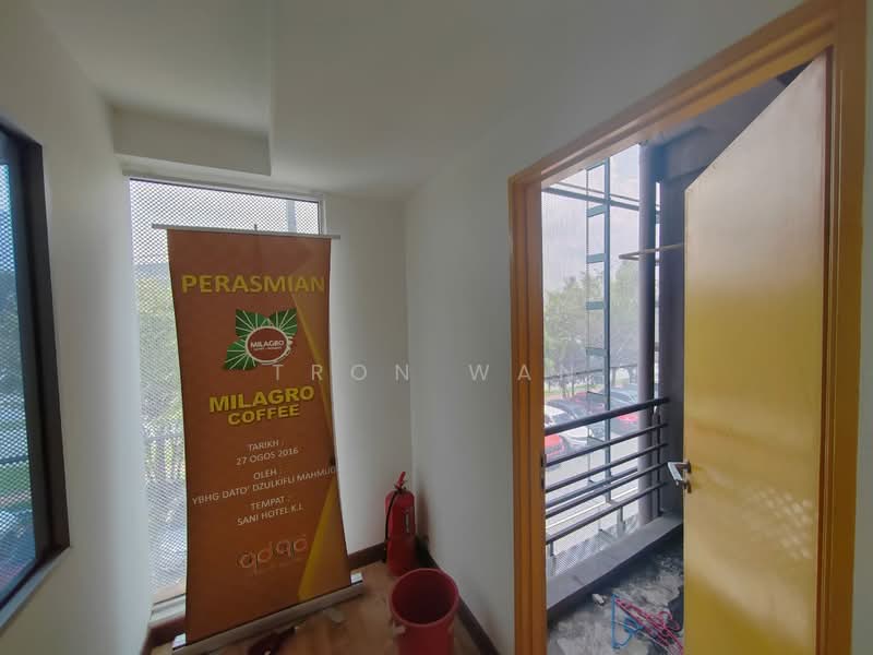 Shop for Rent in Bukit Jelutong (Shah Alam) - Tron Wan - Interior - PropertyGuru.com.my