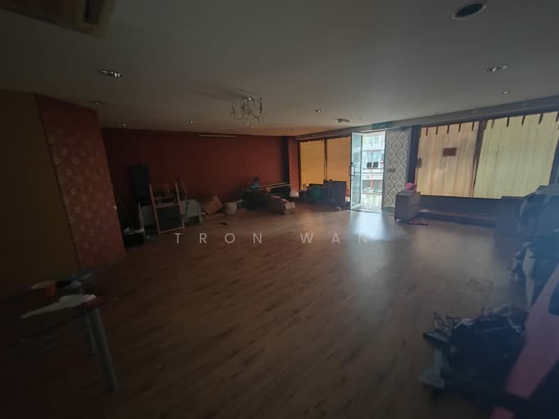 Shop for Rent in Bukit Jelutong (Shah Alam) - Tron Wan - Interior - PropertyGuru.com.my