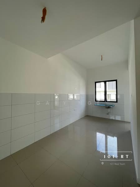 Rumah Teres 2 Tingkat untuk Dijual di Telok Panglima Garang (Selangor) - Gary Nge - Kitchen - PropertyGuru.com.my