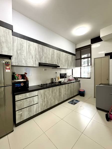 Service Residence for Rent at D'Summit Residences - Jessy Koh - Kitchen - PropertyGuru.com.my