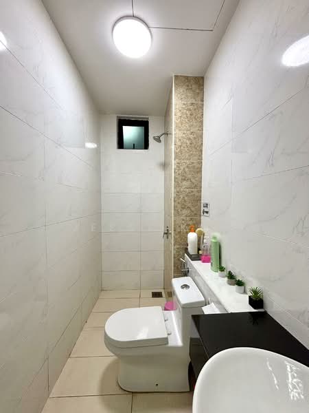Service Residence for Rent at D'Summit Residences - Jessy Koh - Bathroom - PropertyGuru.com.my
