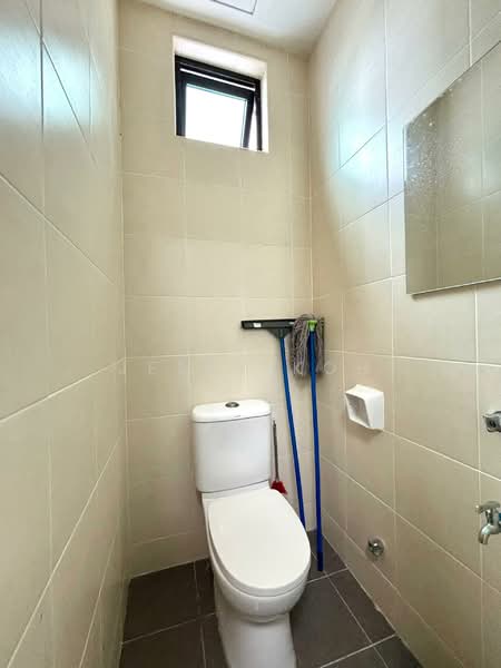 Service Residence for Rent at D'Summit Residences - Jessy Koh - Bathroom - PropertyGuru.com.my