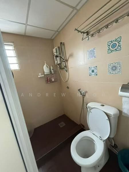 Servis Apartment untuk Disewa di Main Place Residence - Andrew Neoh - Bathroom - PropertyGuru.com.my