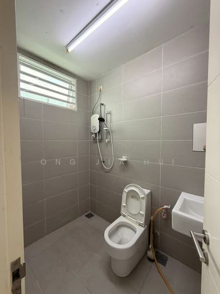 2-storey Terraced House for Sale in Bandar Sri Sendayan (Negeri Sembilan) - Ong Jia Hui - Bathroom - PropertyGuru.com.my