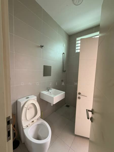 2-storey Terraced House for Sale in Bandar Sri Sendayan (Negeri Sembilan) - Ong Jia Hui - Bathroom - PropertyGuru.com.my