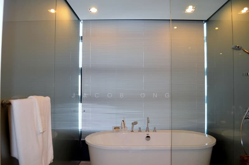 Kondominium untuk Dijual di Condominium @ The Troika - Jacob Ong - Bathroom - PropertyGuru.com.my