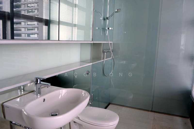 Kondominium untuk Dijual di Condominium @ The Troika - Jacob Ong - Bathroom - PropertyGuru.com.my