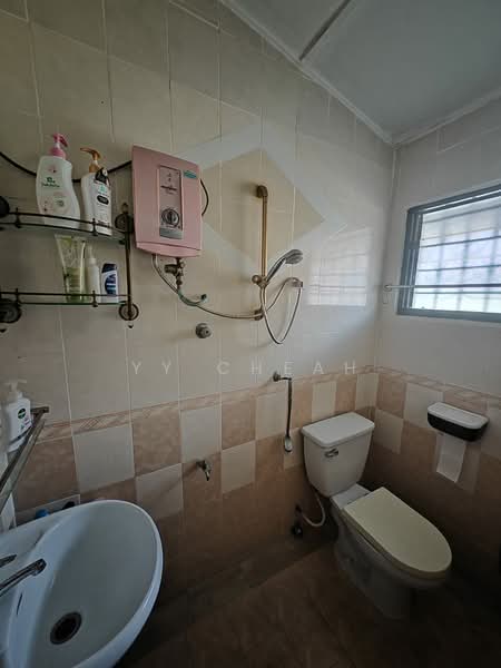 Rumah Teres 1 Tingkat untuk Dijual di Taman Pertama (Ipoh) - YY Cheah - Bathroom - PropertyGuru.com.my