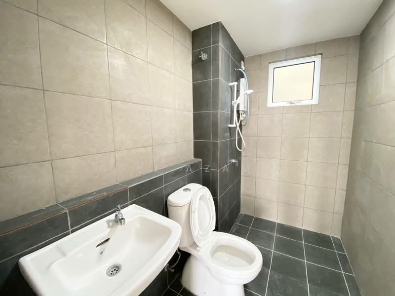 Condominium for Rent at Residensi Dutamas Dahlia - Adly Azamin - Bathroom - PropertyGuru.com.my