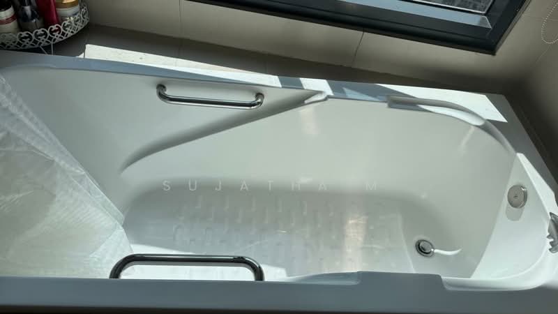 Service Residence for Sale at KL Gateway Residences - Sujatha M - Bathroom - PropertyGuru.com.my