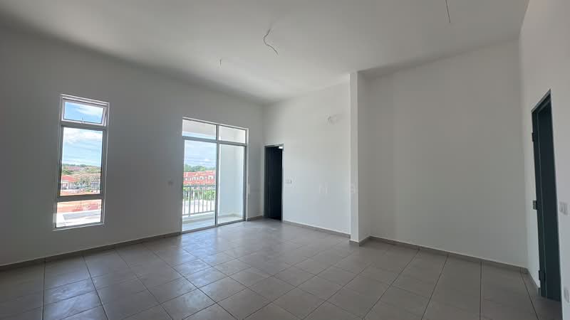 2-storey Terraced House for Sale in Taman Cheng Setia (Cheng) - Mii Ong - Master Bedroom - PropertyGuru.com.my