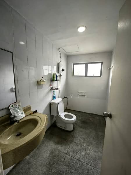 Townhouse for Sale in Taman Iskandar (Johor Bahru) - Sin Yie - PropertyGuru.com.my