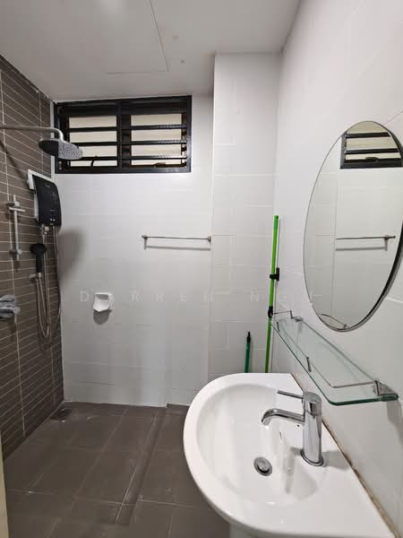 Service Residence for Sale at Palazio - Darren Ngu - Bathroom - PropertyGuru.com.my