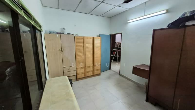 Rumah Berkembar untuk Dijual di Ipoh Garden (Ipoh) - Lee Muzi - Bedroom - PropertyGuru.com.my