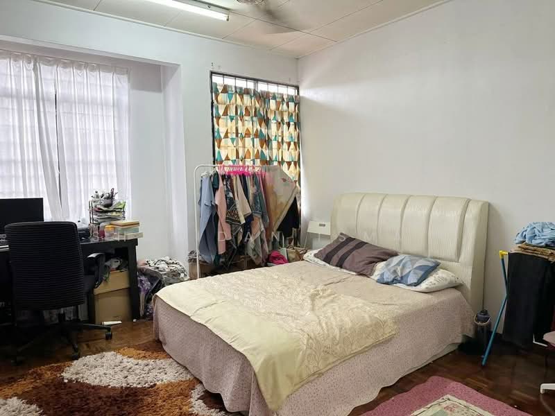 2-storey Terraced House for Sale in Semenyih (Selangor) - Shahidan Ismail - Bedroom - PropertyGuru.com.my