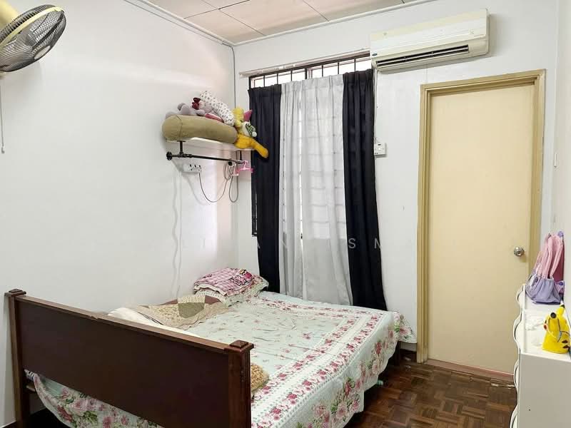 2-storey Terraced House for Sale in Semenyih (Selangor) - Shahidan Ismail - Bedroom - PropertyGuru.com.my