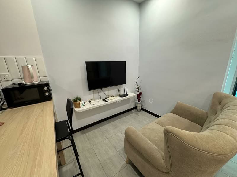 Servis Apartment untuk Disewa di Sensasi @ Utropolis - Ellen Go - Living Room - PropertyGuru.com.my