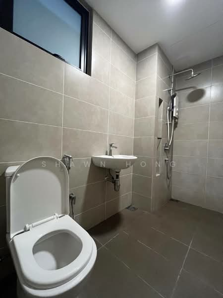 Condominium for Rent at M Vista - Shawn Hong - Master Bathroom - PropertyGuru.com.my