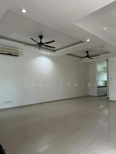 3-storey Terraced House for Rent in Gombak (Selangor) - Ahmad Khairi - Living Room - PropertyGuru.com.my