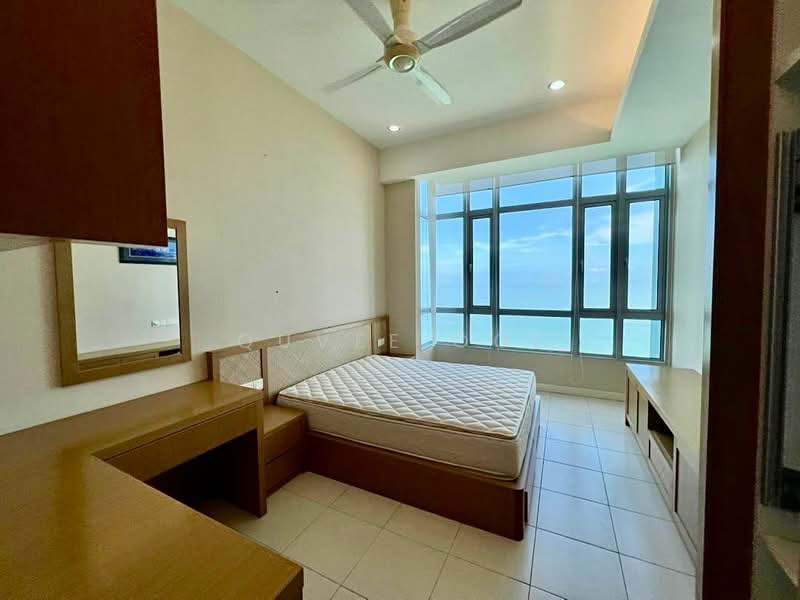 Condominium for Sale at 10 Island Resort - Quvee Ooi - Bedroom - PropertyGuru.com.my