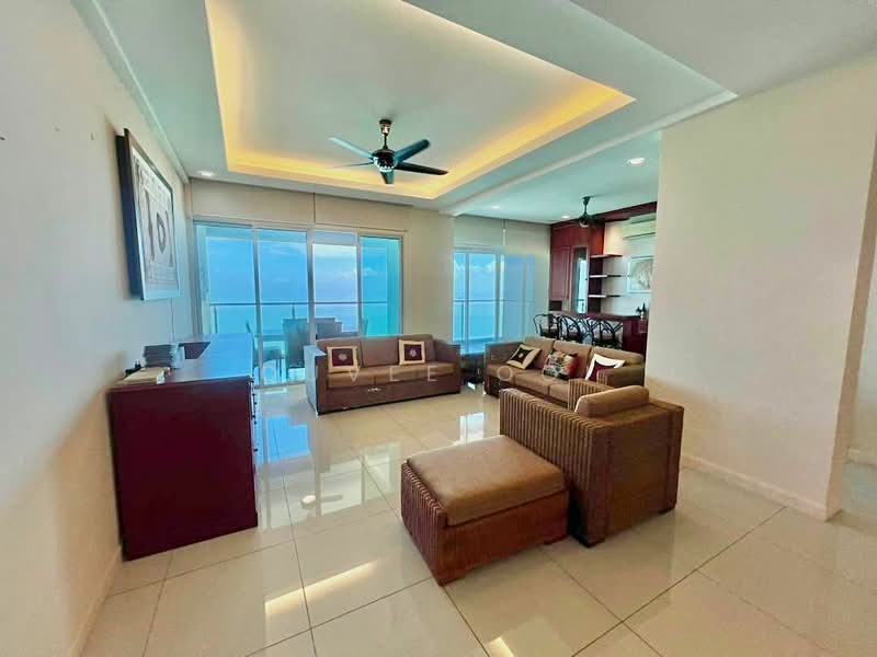 Condominium for Sale at 10 Island Resort - Quvee Ooi - Living Room - PropertyGuru.com.my