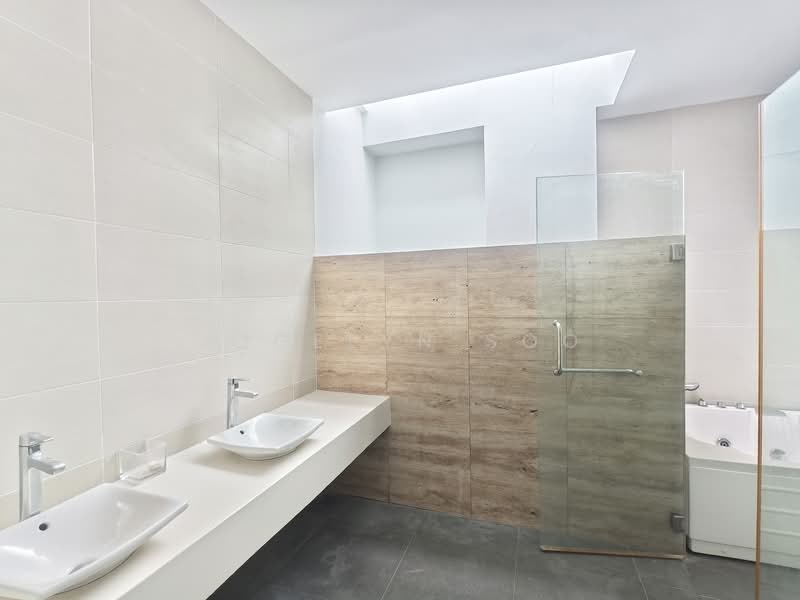 Twin Villa for Sale in Taman Melawati (Ulu Kelang) - Jocelyn Soo - Bathroom - PropertyGuru.com.my