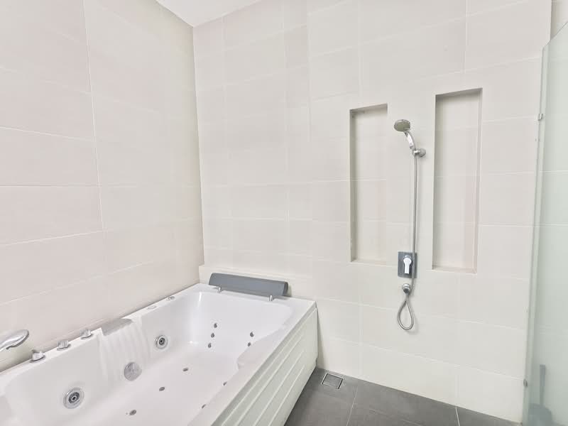 Twin Villa for Sale in Taman Melawati (Ulu Kelang) - Jocelyn Soo - Bathroom - PropertyGuru.com.my